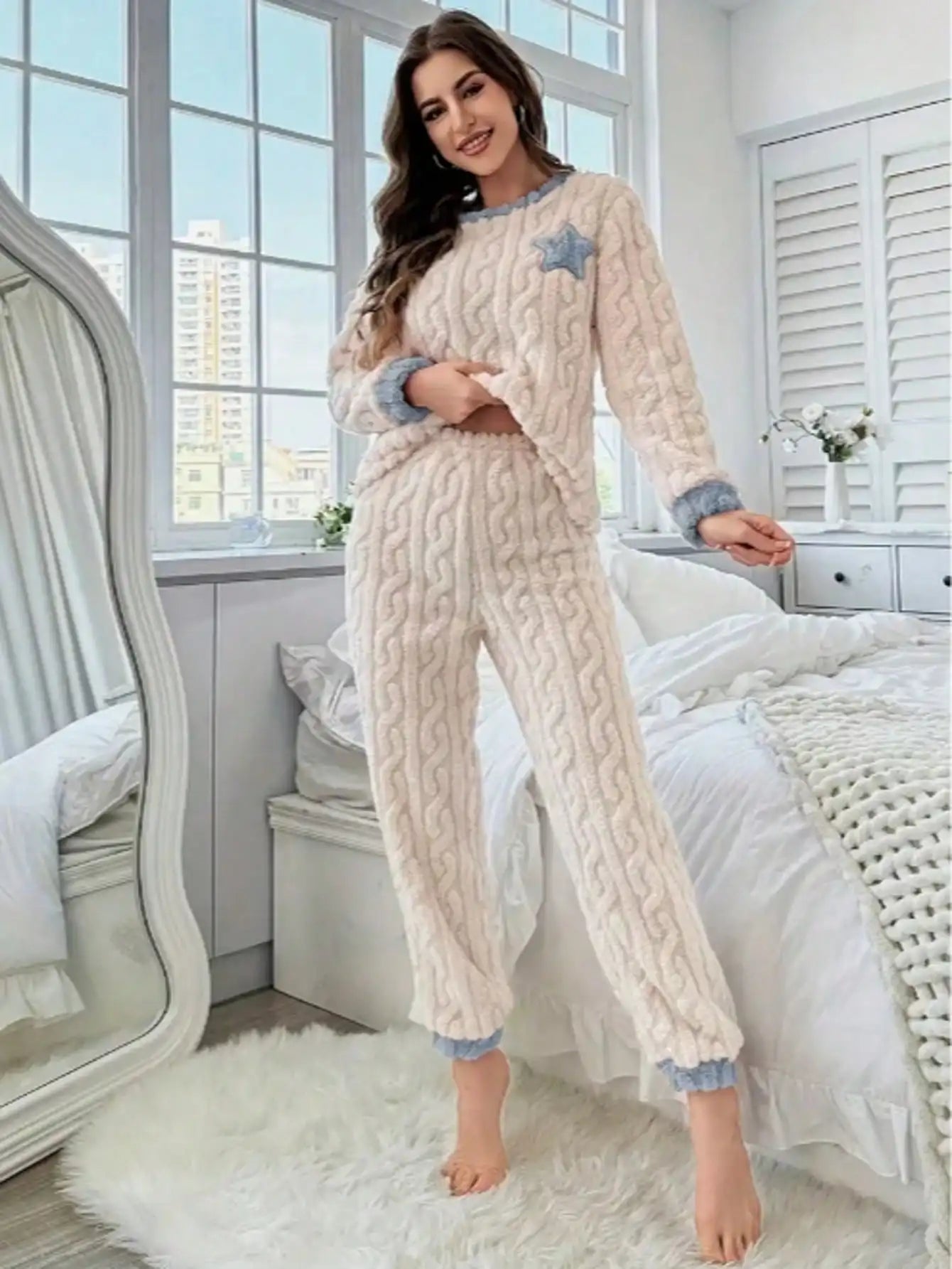 2-piece set of women's autumn and winter pajamas, thick pants, round-neck embroidered five-pointed star, cute cartoon warm suit